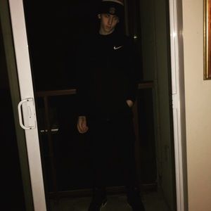 Meet your Posher, Elijah